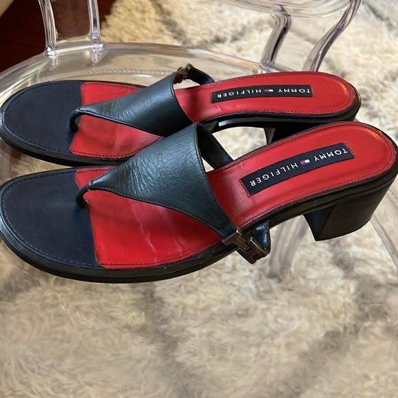 Designer Shoe Blowout sale!! Tommy Hilfiger sandal - Picture 2 of 5
